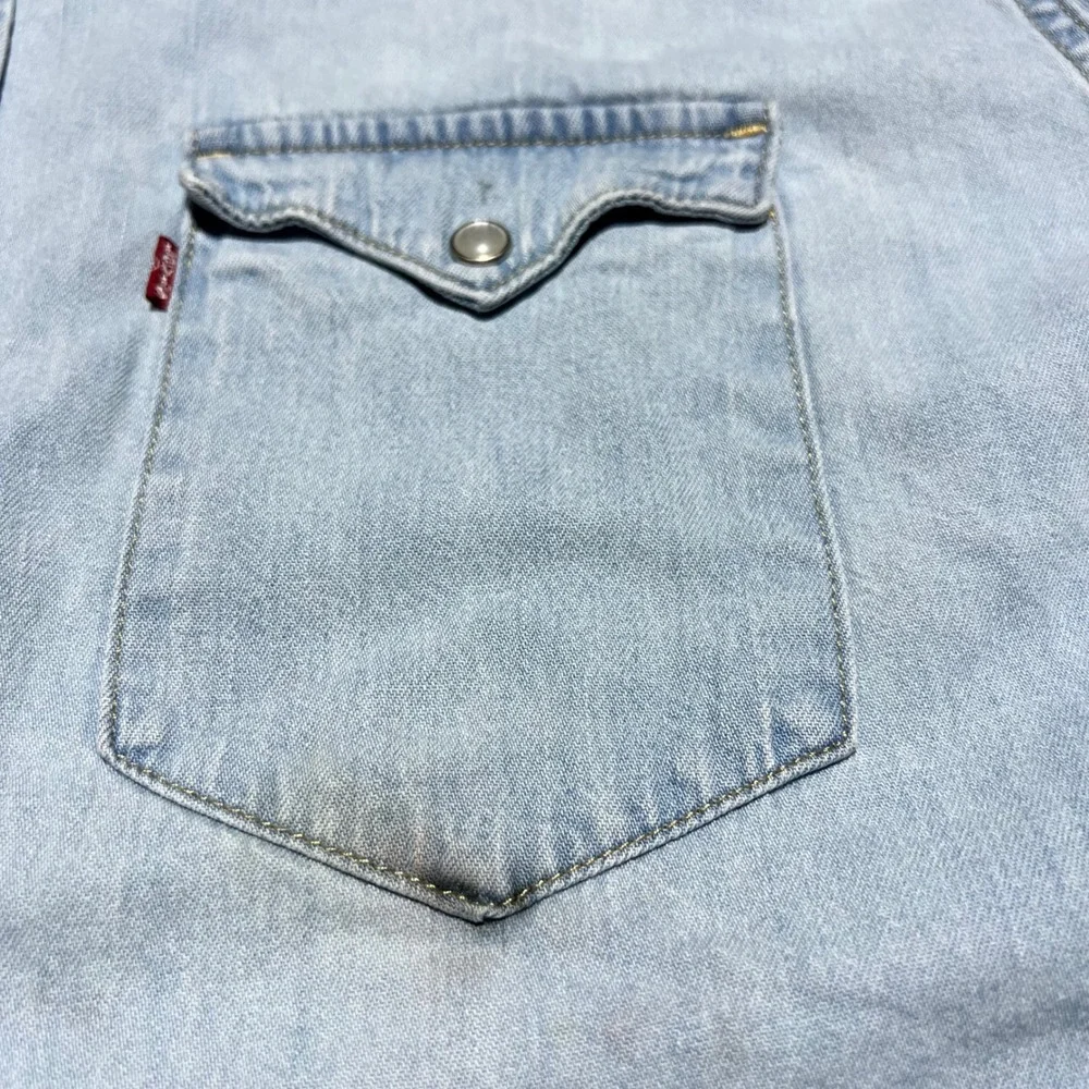 Levis Mens XXL Light Wash Denim Long Sleeve Western Pearl Snap Button Shirt Std